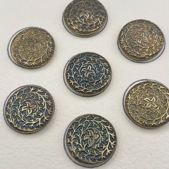 Antique Brass Floral Button Set 7 Victorian Art Nouveau Raised Vine Patina c1900 - Picture 3 of 6